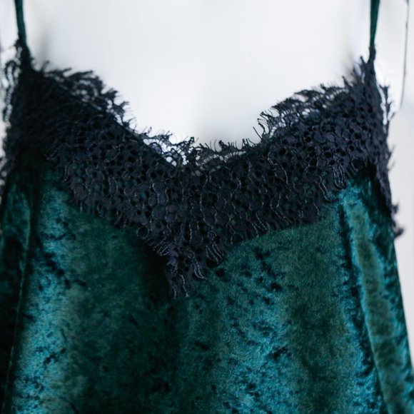 H & M Green Velvet Lace Trim Spaghetti Strap Tank - Picture 4 of 8